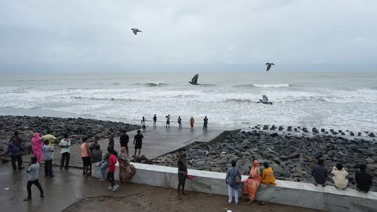 Cyclone Dana: Over 200 trains cancelled, flights suspended; Odisha, Bengal on alert ahead of landfall | 10 points