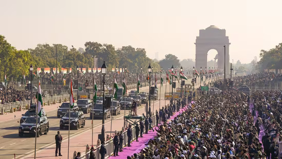 Delhi sees hottest Republic Day in 8 years, temperatures to rise further | Why is city so warm in Jan?